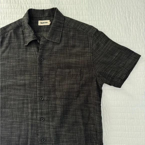 The Hawthorne Taylor Stitch Black Geometric Short Sleeve Shirt - Picture 3 of 10